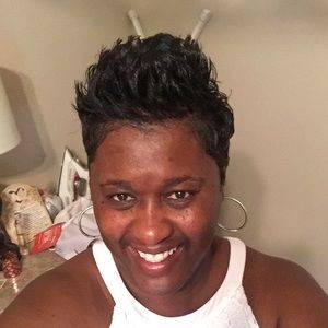 Meet your Posher, Lachrista